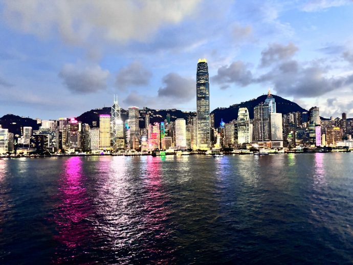 香港，文化魅力与现代活力的繁华都市