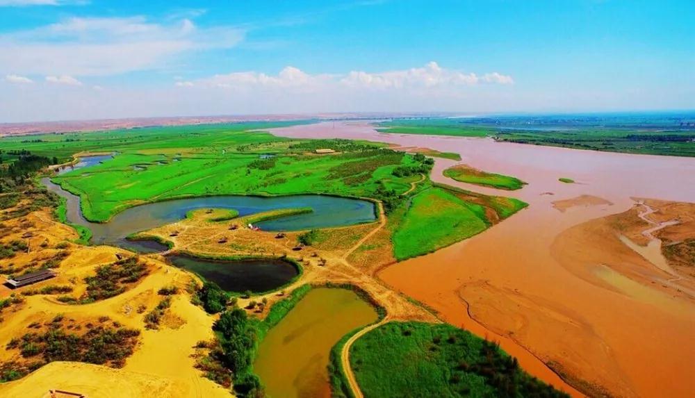 宁夏，民族团结与绿色发展的双翼腾飞